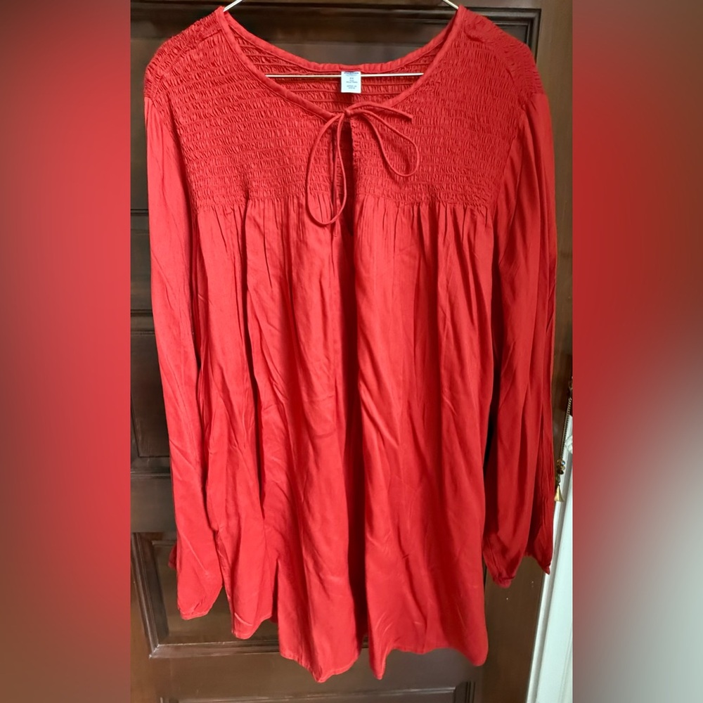 NWOT Old Navy Plus Red Tunic with Tie Front and Ruched Collar